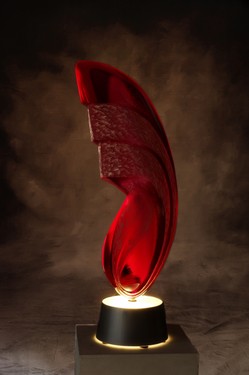 ELVINO MOTTI - RED EVOLUTION - 2016 - Metacrilato - 17x20x72h.jpg